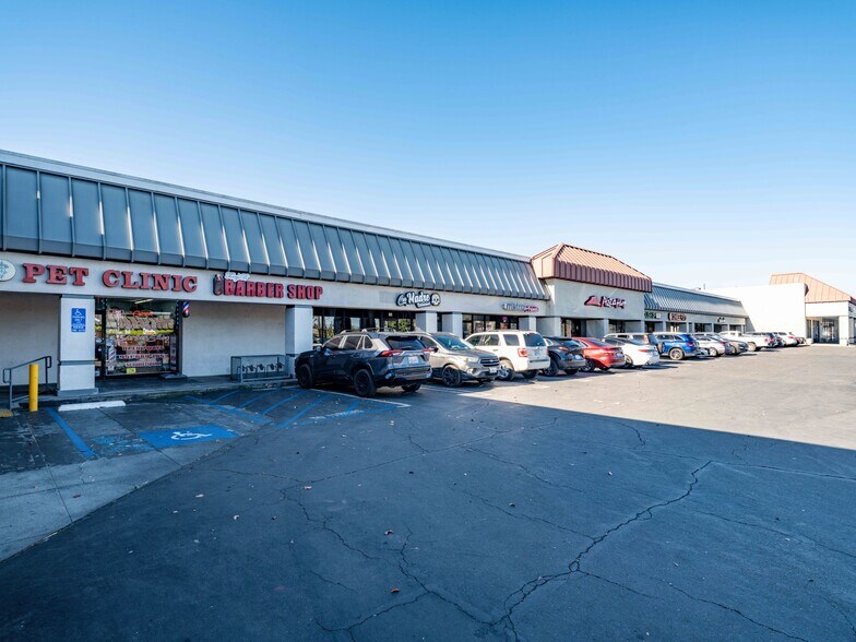 More Photos Of 4652-4822 La Sierra Ave, Riverside Unknown For Lease