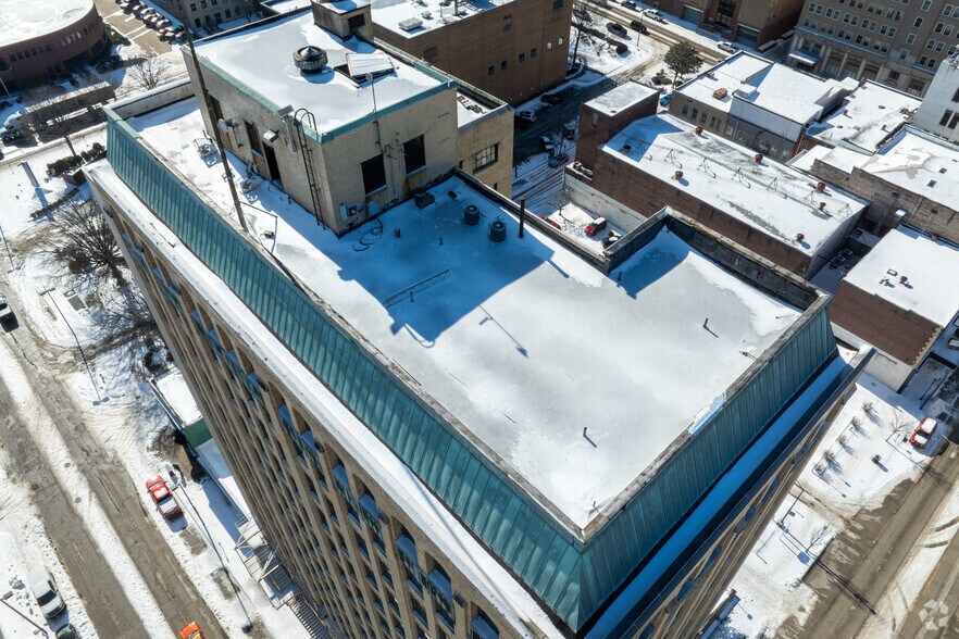 More Photos Of 401 11th St, Huntington Unknown For Sale