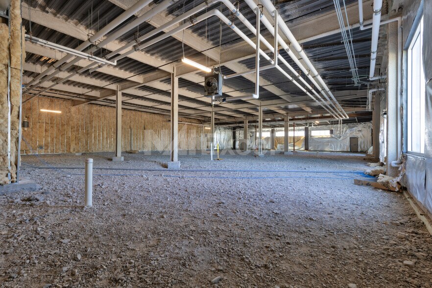 More Photos Of 555 W State Road 164, Salem Medical For Lease