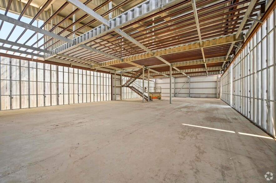 More Photos Of 15850 Salado Airport Rd, Salado Industrial For Sale