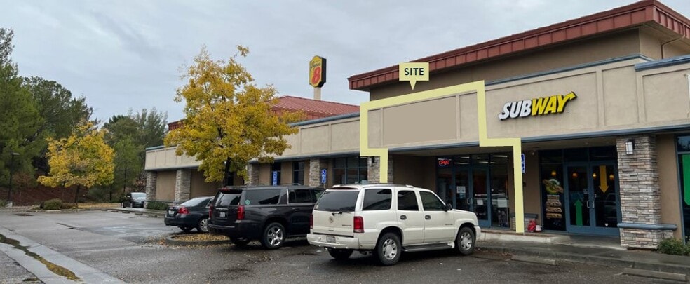 Primary Photo Of 10 Gilmore Rd, Red Bluff General Retail For Lease