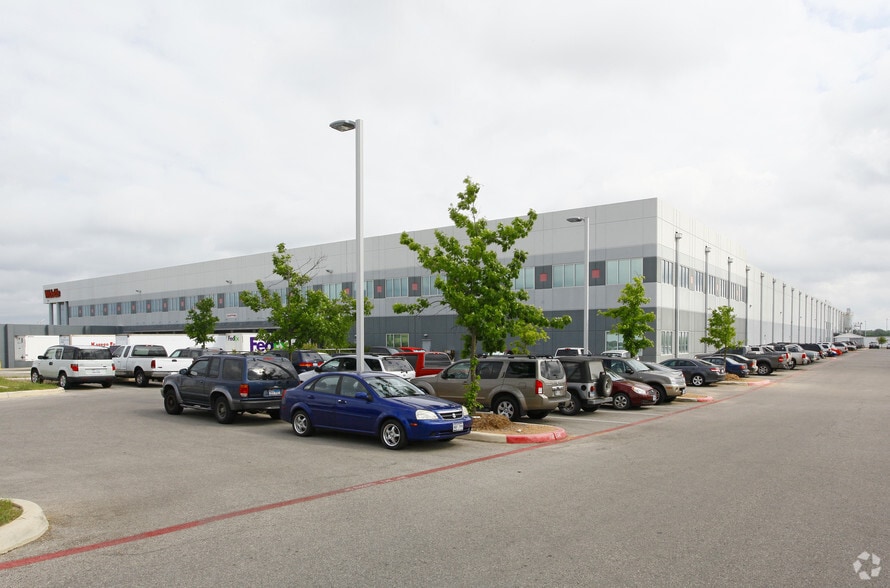 More Photos Of 1611 Clovis Barker Rd, San Marcos Manufacturing For Lease