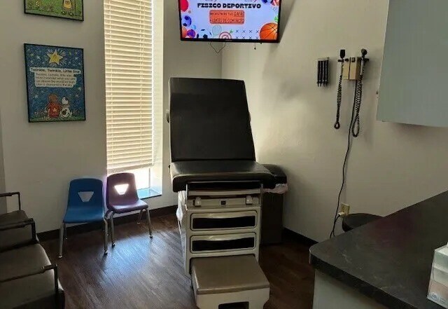 More Photos Of 7900 NW 23rd St, Bethany Office For Lease