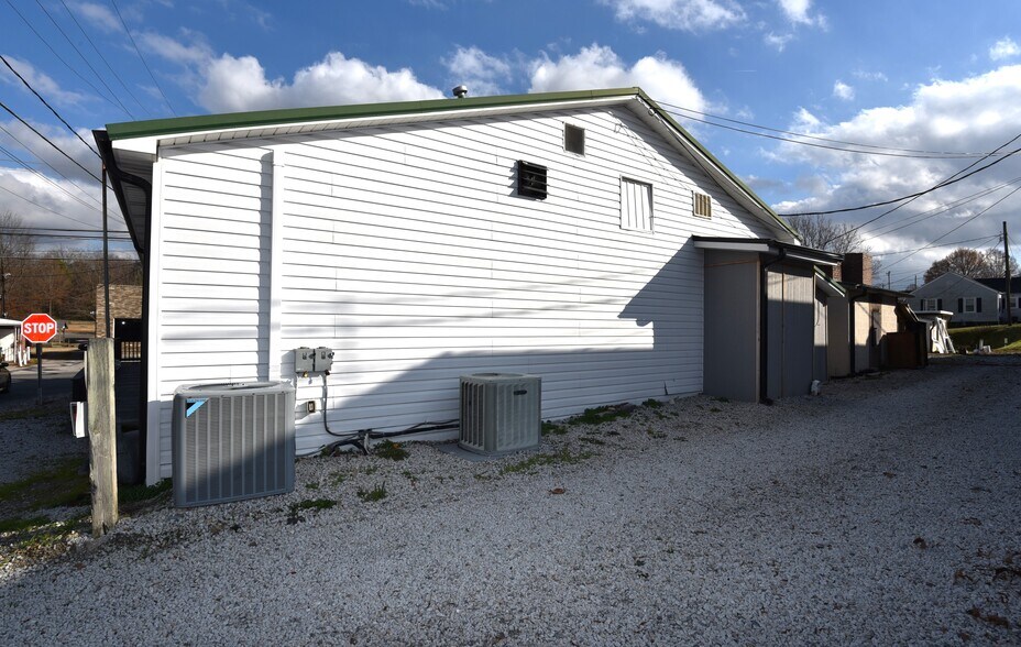 More Photos Of 115 and 117 Main st, Faith Restaurant For Sale