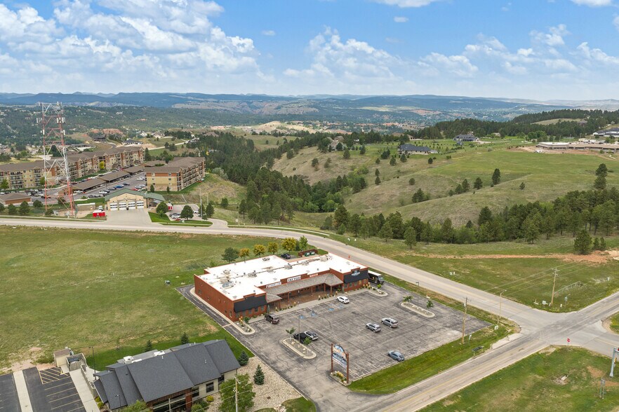 More Photos Of 5955 Mt Rushmore Rd, Rapid City Storefront Retail Office For Sale