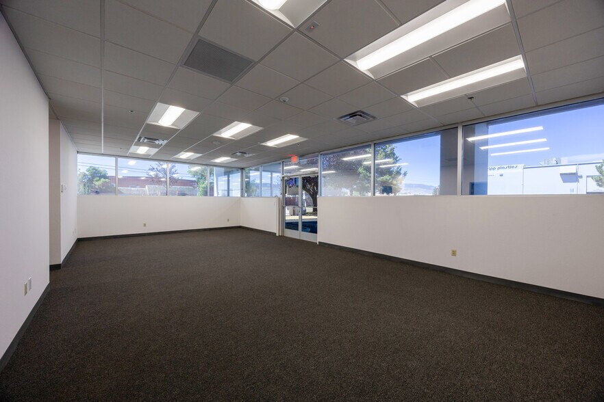 More Photos Of 120 Greg St, Sparks Unknown For Lease