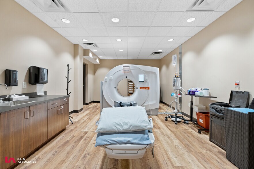 More Photos Of 2774 N Decatur Rd, Decatur Medical For Sale