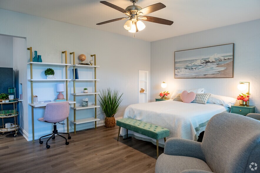 More Photos Of 324 30th Ave N, Saint Petersburg Apartments For Sale