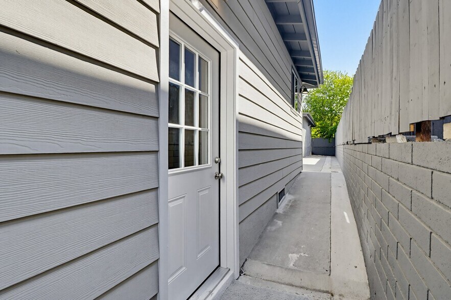 More Photos Of 2985 54th St, San Diego Specialty For Sale