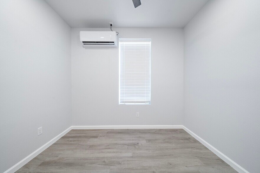 More Photos Of 920 Avenue L, Galveston Apartments For Sale