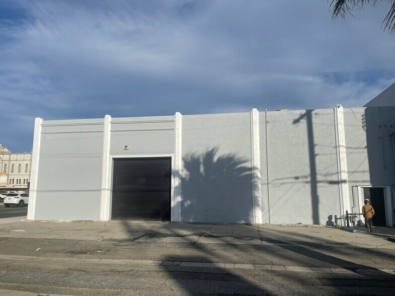 More Photos Of 420 E St, Marysville Freestanding For Lease