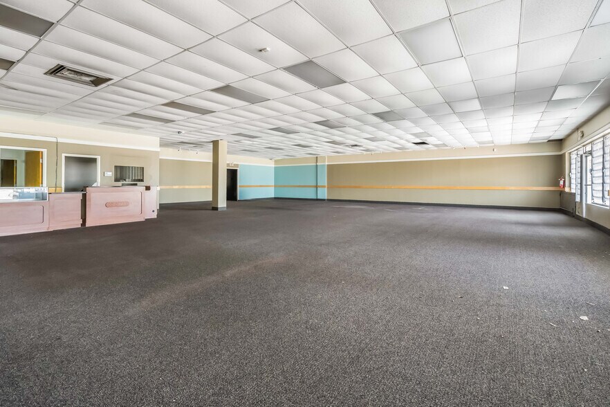 More Photos Of 1600 N Garnett St, Henderson Unknown For Lease