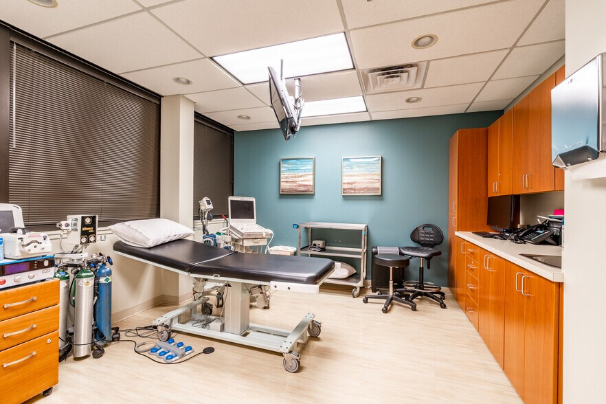 More Photos Of 1055 N 300 W, Provo Medical For Sale