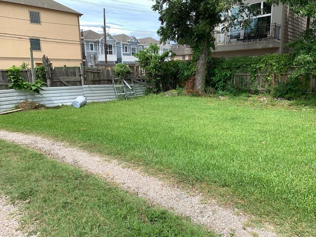 More Photos Of 5243 Larkin St, Houston Convenience Store For Lease