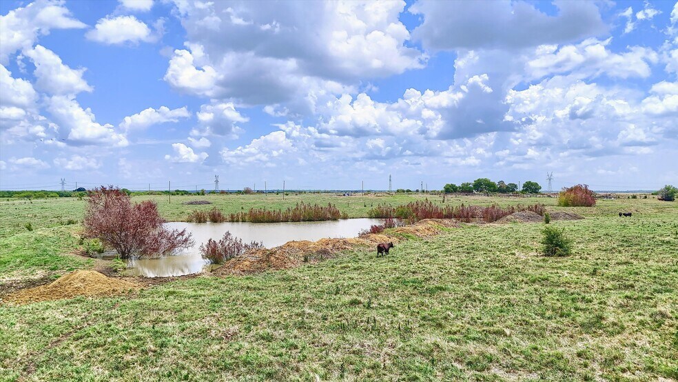 More Photos Of FM 902 & Wall Street, Howe Land For Sale