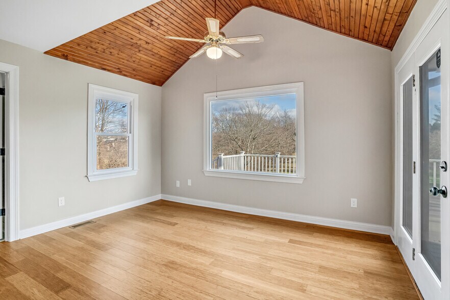 More Photos Of 1101 Brannon Rd, Nicholasville Religious Facility For Sale