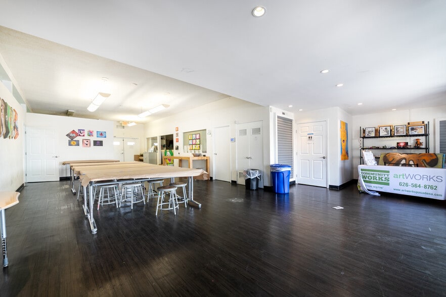 More Photos Of , Pasadena General Retail For Sale