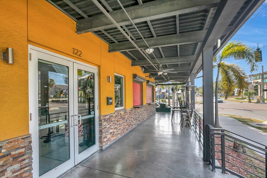 More Photos Of 122 S Howard Ave, Tampa Restaurant For Lease