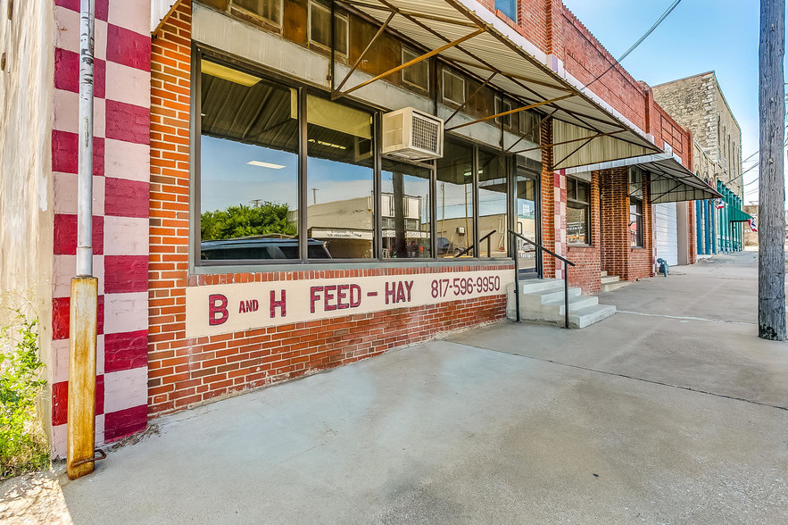 Primary Photo Of 310 N Main St, Weatherford Storefront Retail Office For Sale