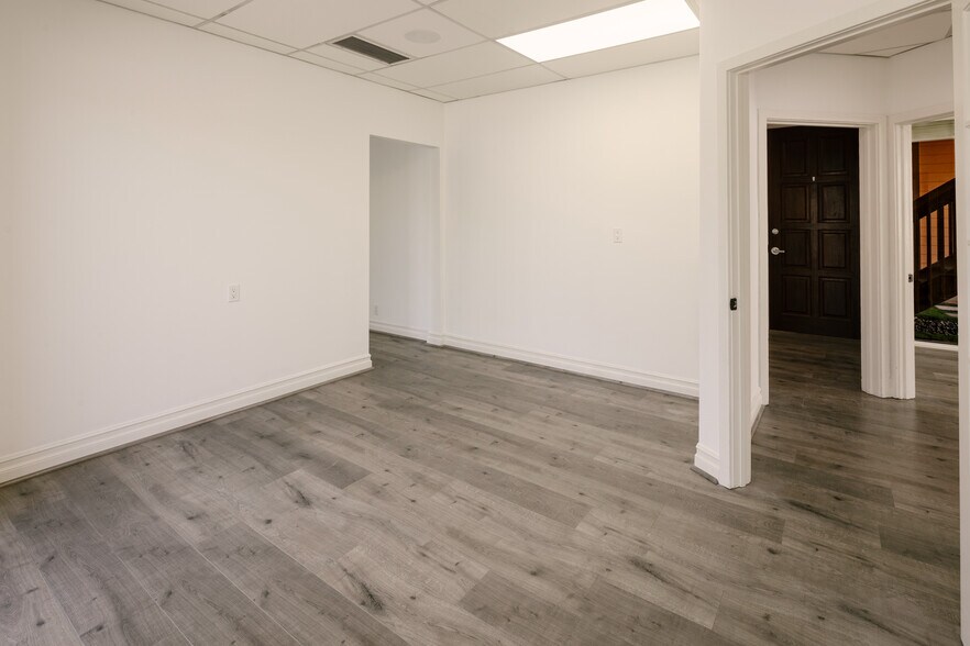 More Photos Of 2505 Canada Blvd, Glendale Office For Sale