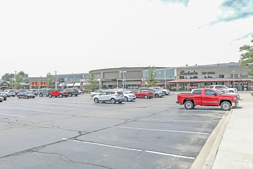 More Photos Of 6810-6920 N Rochester Rd, Rochester Hills Storefront For Lease