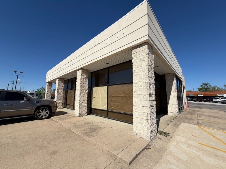 Primary Photo Of 8051 Boulevard 26, North Richland Hills Flex For Sale