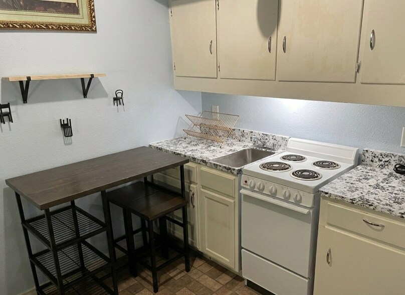 More Photos Of 708 N Marsalis Ave, Dallas Apartments For Sale