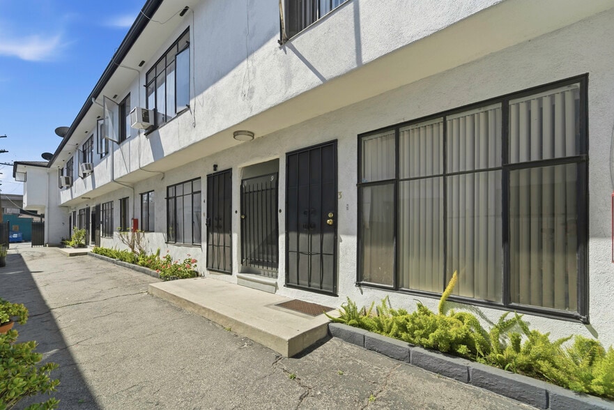 More Photos Of 6036 Cadillac Ave, Los Angeles Multifamily For Sale