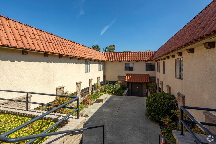 More Photos Of 3230 Waring Ct, Oceanside Medical For Sale