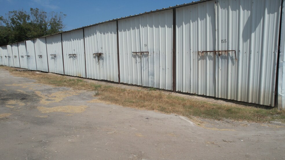 4931 Allen Genoa Rd, Pasadena, TX 77504 Self Storage For Sale