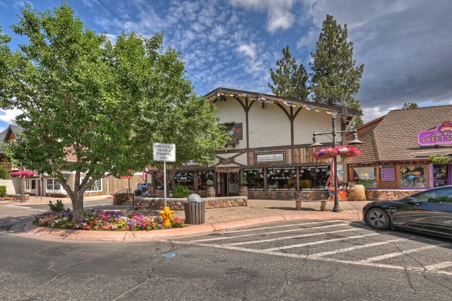 More Photos Of 40728 Village Dr, Big Bear Lake Storefront For Sale