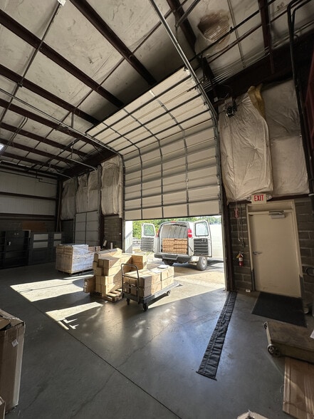 More Photos Of 3737 Round Bottom Rd, Cincinnati Warehouse For Lease