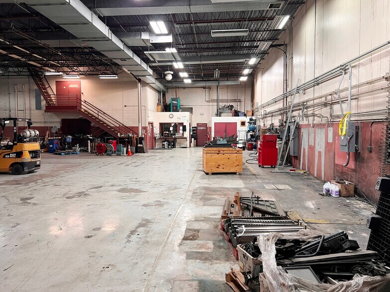 More Photos Of 506 James St, Brainerd Warehouse For Sale