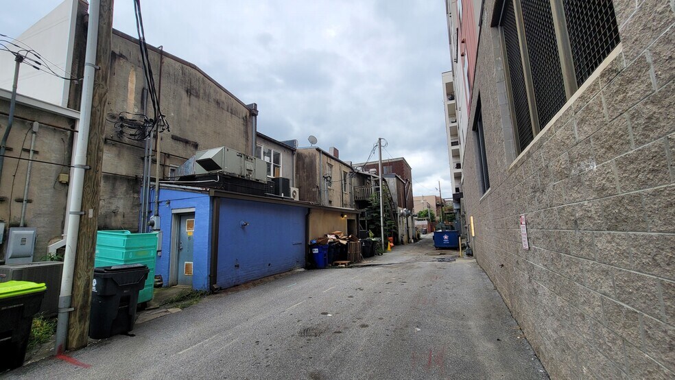 More Photos Of 714 S Main St, Greenville Storefront Retail Office For Sale