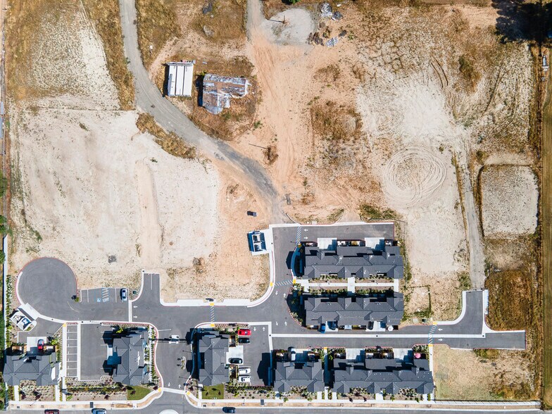 More Photos Of 5860 W Santa Ana Ave, Fresno Apartments For Sale