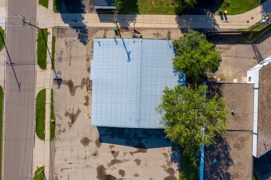 More Photos Of 4801 N Welcome Ave, Minneapolis Freestanding For Sale