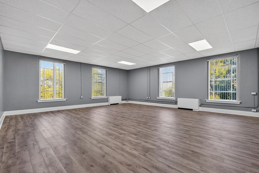 More Photos Of 1918 Mechanicsburg Rd, Springfield Rehabilitation Center For Sale