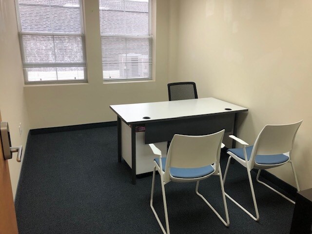 More Photos Of 21155 Whitfield Pl, Sterling Office For Sale