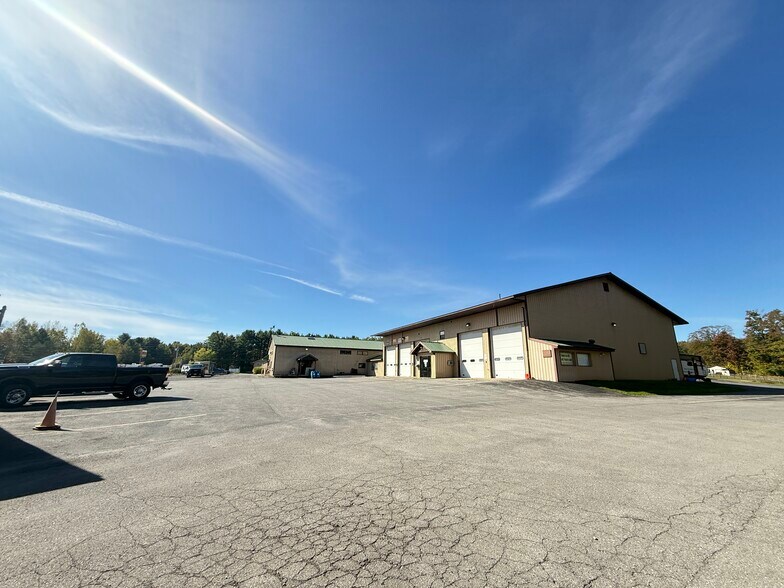 More Photos Of 1122 County Route 57, Fulton Specialty For Sale