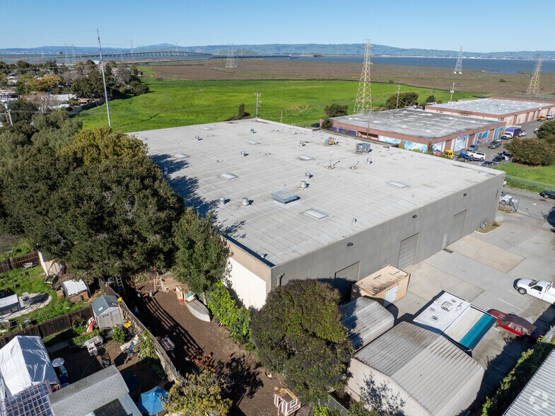 More Photos Of 351 Demeter St, East Palo Alto Warehouse For Lease