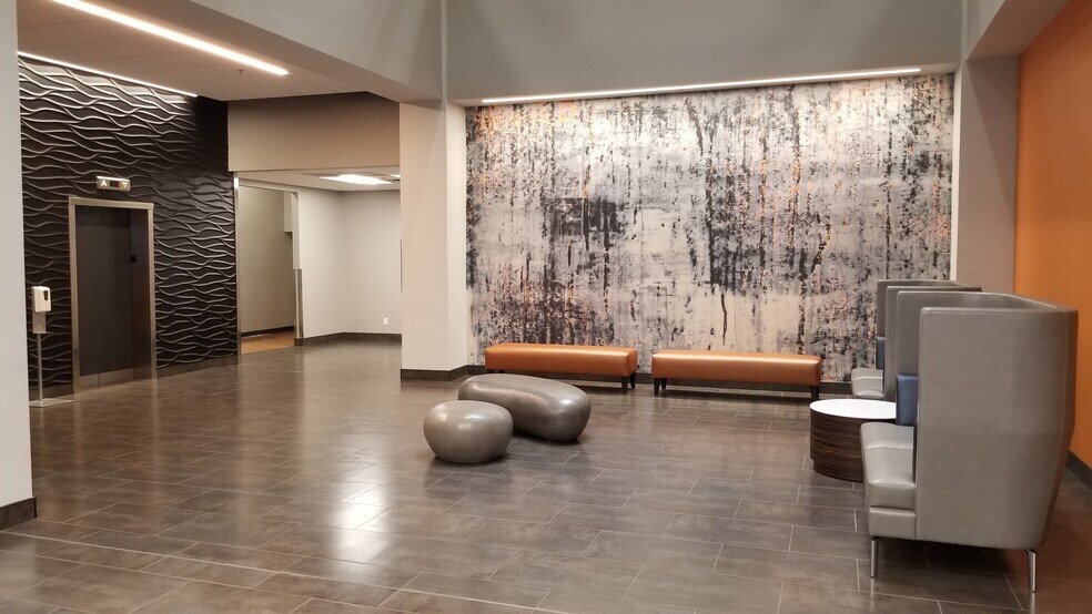 More Photos Of 222 3rd Ave SE, Cedar Rapids Office For Lease