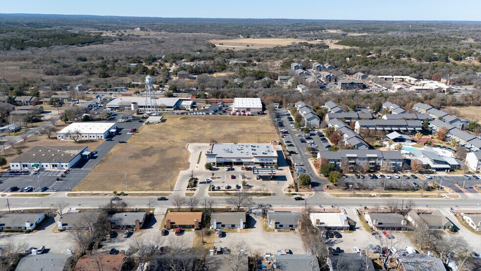 More Photos Of 641 Mill St, San Marcos Restaurant For Lease