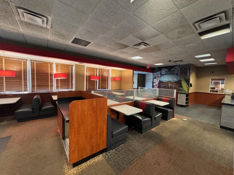More Photos Of 1830 Columbus Ave, Washington Court House Restaurant For Sale