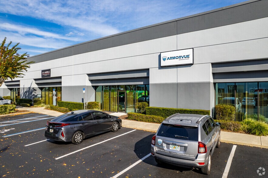 More Photos Of 8249 Parkline Blvd, Orlando Warehouse For Lease