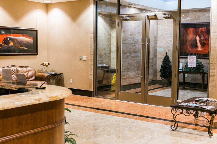 More Photos Of 7880 Gate Pky, Jacksonville Medical For Lease