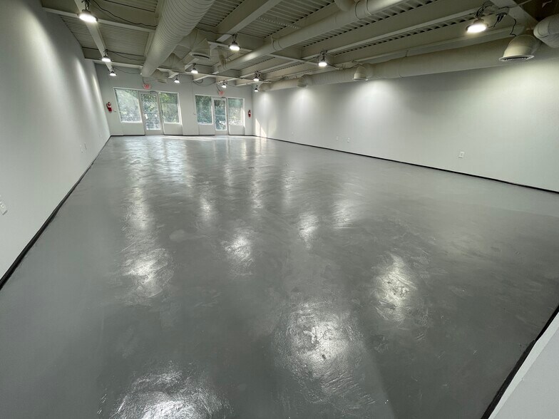 More Photos Of 612 Lakeland St, Durham Storefront Retail Office For Lease