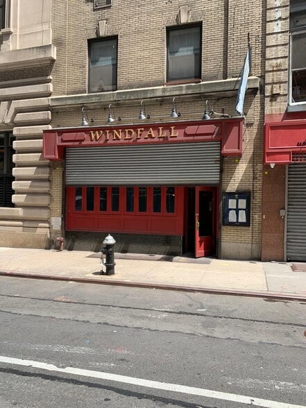 More Photos Of 21 W 39th St, New York Loft Creative Space For Lease