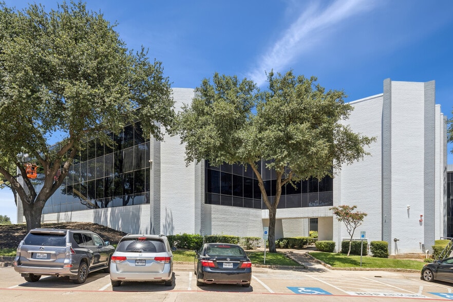 More Photos Of 4320 N Belt Line Rd, Irving Coworking Space