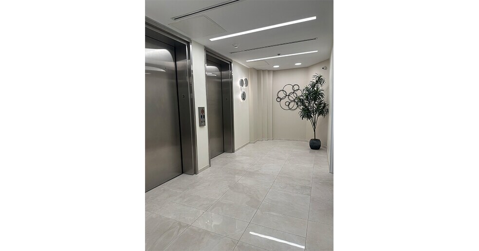 More Photos Of 300 S Pine Island Rd, Plantation Office For Lease