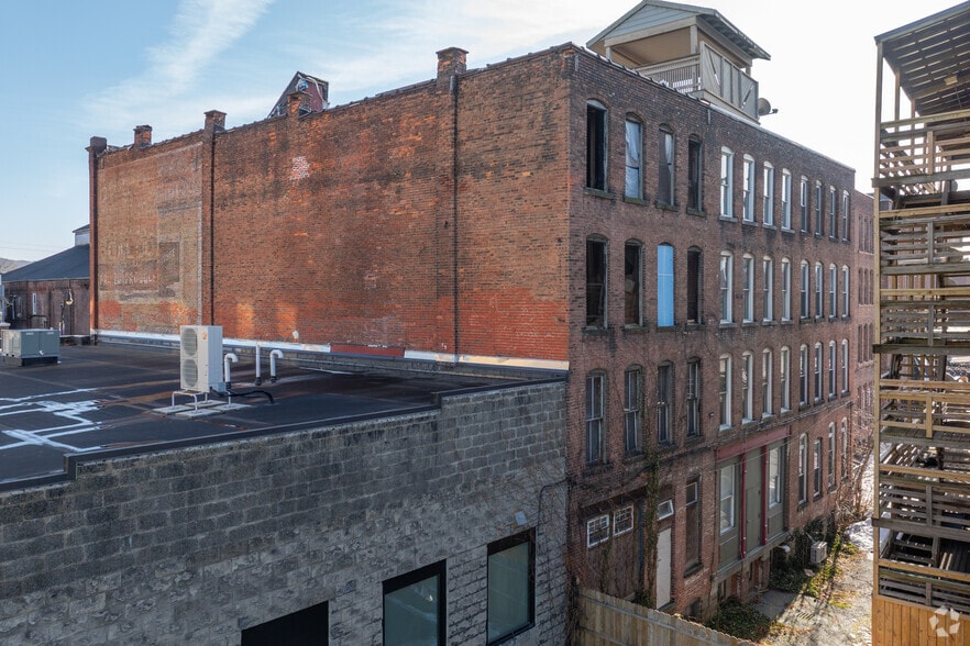 More Photos Of 215 State St, Binghamton Apartments For Sale